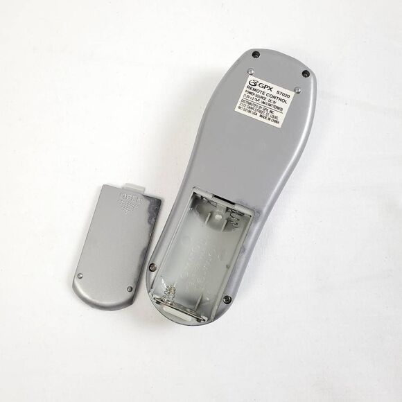 Original GPX S7020 remote control for select GPX audio systems. Features volume, - Picture 4 of 4